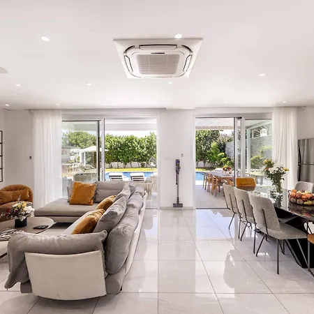 Haven 2 Cyprus Villa *